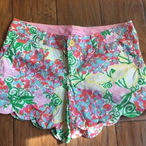 Lily Pulitzer scalloped shorts